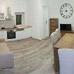 Lägenhet Pave